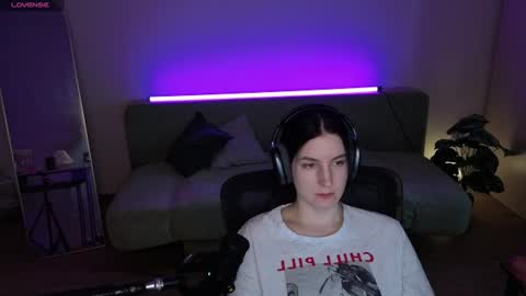 Snapshot of lumina_dark chatting on 07.19.26 Lumi online show from 07.19.26
