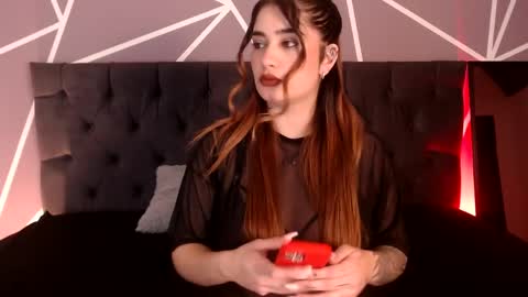 Snapshot of luna1126 chatting on 04.11.26 luna1126 online show from 04.11.26