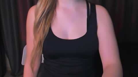 luna1vibe online show from 12.15.25