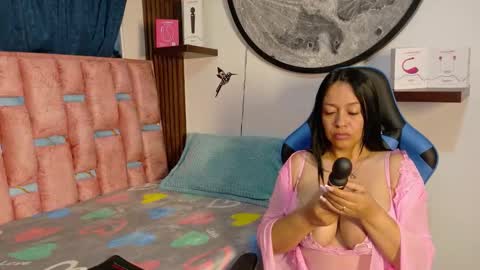 Luna online show from 12.17.25