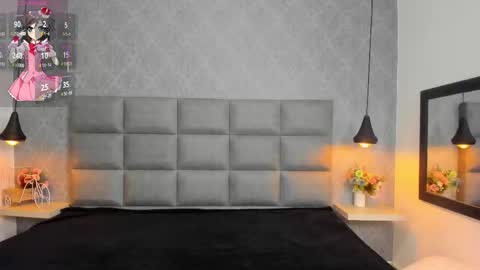 Snapshot of luna_bella3 chatting on 11.17.25 Luna online show from 11.17.25