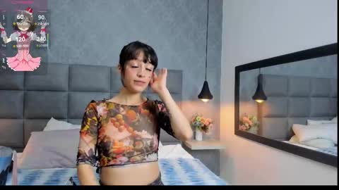 Snapshot of luna_bella3 chatting on 11.25.25 Luna online show from 11.25.25