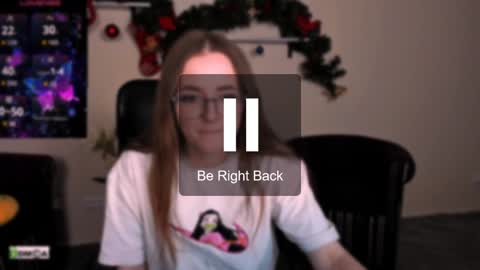 luna_berryy online show from 01.04.25