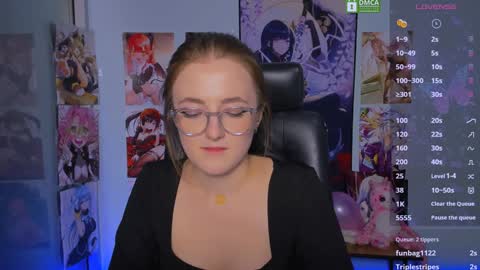 luna_berryy online show from 01.17.25