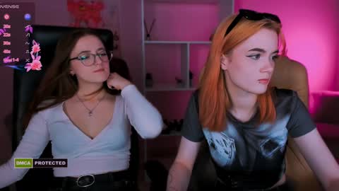 luna_berryy online show from 01.28.25