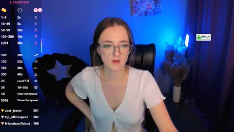 luna_berryy online show from 02.23.25