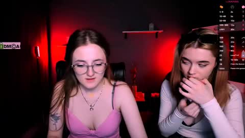 luna_berryy online show from 03.05.25