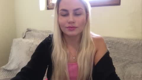 luna_blazer online show from 11.22.25