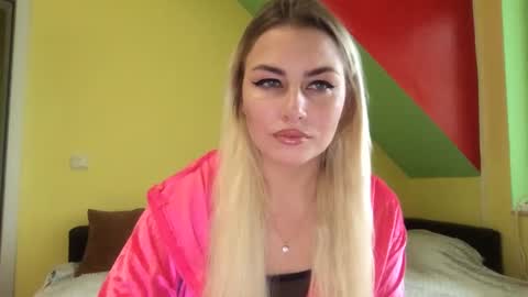 luna_blazer online show from 11.29.25