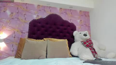 Snapshot of luna_bloomm_ chatting on 07.04.26 Luna Bloom online show from 07.04.26