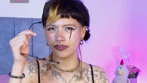 luna_blooms online show from 04.16.26