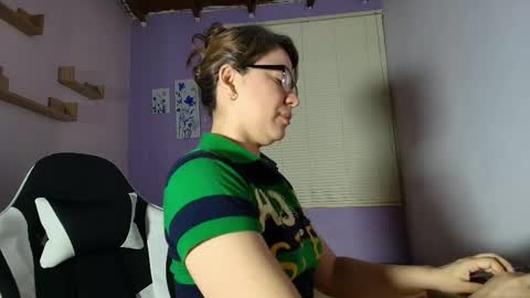 luna_desiree online show from 10.14.25