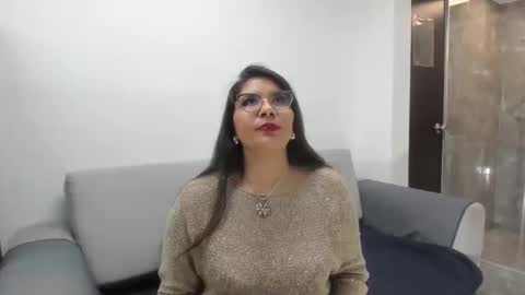 luna  online show from 12.05.25