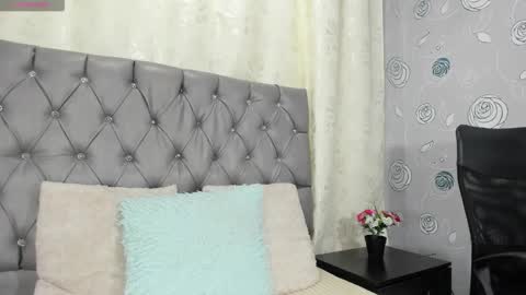 Luna Eva online show from 03.24.26