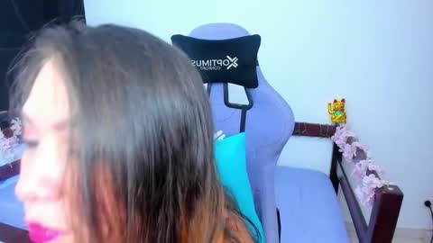 Luna Gomez online show from 10.18.25