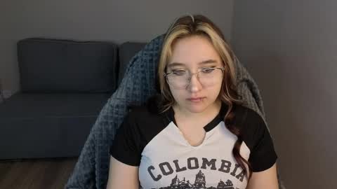 Luna Host online show from 04.02.26