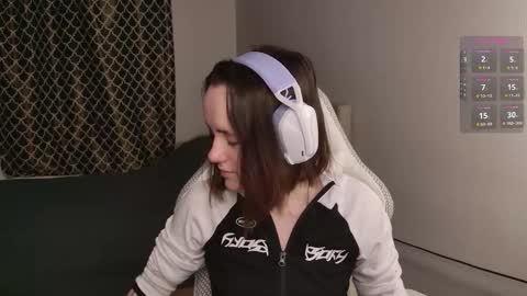 luna_loveeee online show from 10.26.25