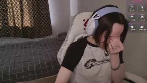 luna_loveeee online show from 04.13.26