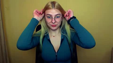 Luna online show from 01.04.25