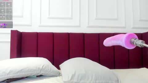 Snapshot of luna_monroe_ chatting on 01.03.25 online show from 01.03.25