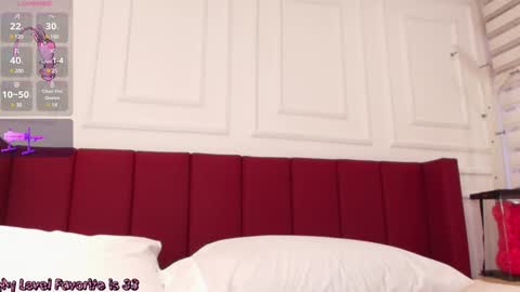 Snapshot of luna_monroe_ chatting on 02.06.25 online show from 02.06.25