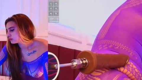 Snapshot of luna_monroe_ chatting on 09.12.25 online show from 09.12.25