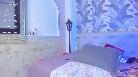 Luna Morgan online show from 02.16.25