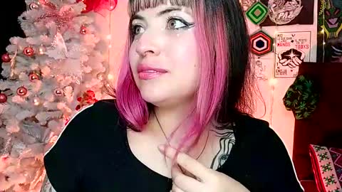 MISS LUNA  online show from 12.23.24