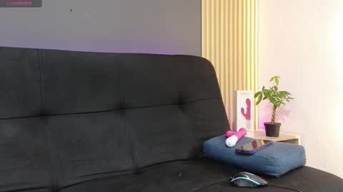 luna_sophya online show from 09.18.25