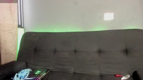 luna_sophya online show from 11.29.25