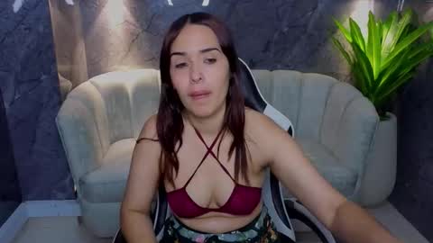 Live 1500am 2100pm COLOMBIAN HOUR online show from 10.30.25