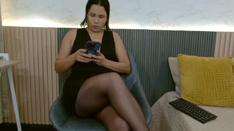 luna_valle online show from 04.04.26