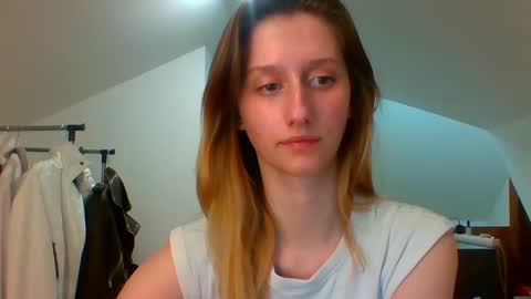 L U N A  online show from 03.10.25