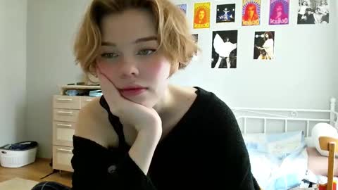 Snapshot of lunaastar_ chatting on 03.09.25 lunaastar_ online show from 03.09.25
