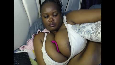 lunabloom01 online show from 03.21.26