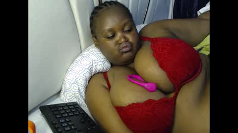 lunabloom01 online show from 04.06.26