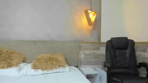 LUNA  online show from 11.05.25