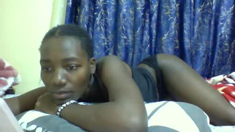 lunah_kitty online show from 04.13.26