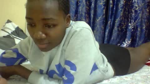 lunah_kitty online show from 04.16.26