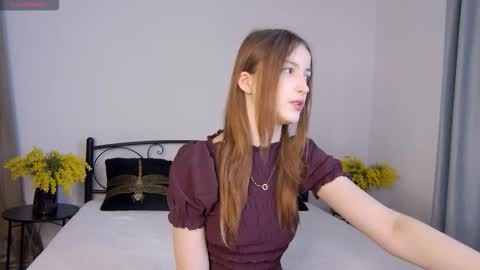 Snapshot of lunakirby chatting on 12.01.25 lunakirby online show from 12.01.25