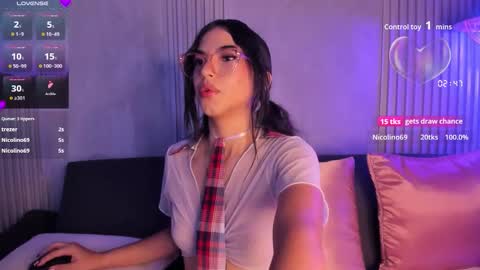 Snapshot of lunalancaster_ chatting on 10.10.25 lunalancaster_ online show from 10.10.25