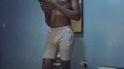 lunalove22_ online show from 02.02.26