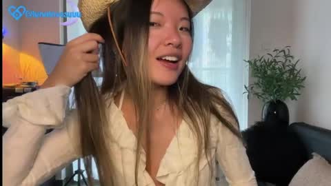 Luna online show from 04.15.26