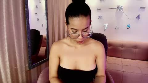 lunamillers_ online show from 04.15.26