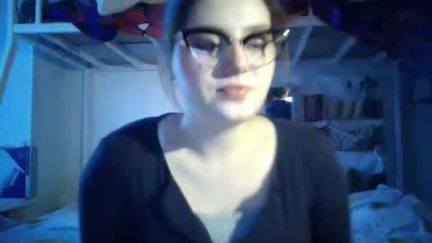 Snapshot of lunamoody chatting on 09.26.25 lunamoody online show from 09.26.25