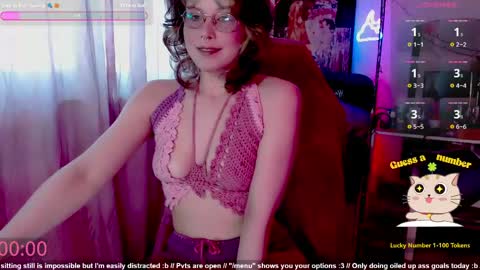 Snapshot of lunaoddity chatting on 03.22.26 Luna online show from 03.22.26
