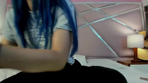 Snapshot of lunapagee chatting on 01.27.25 Luna Page online show from 01.27.25