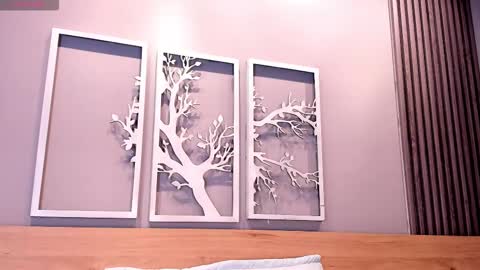 Luna  online show from 12.17.25