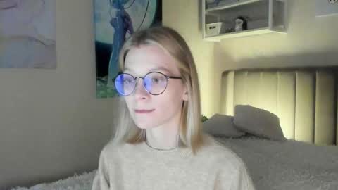 Sofia online show from 10.23.25