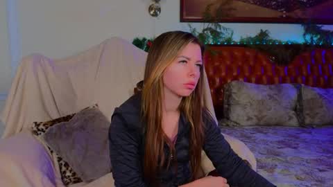 Luna Rishi online show from 01.06.25